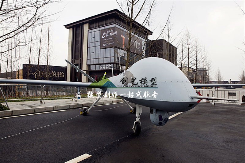 翼龍無人機1:1模型